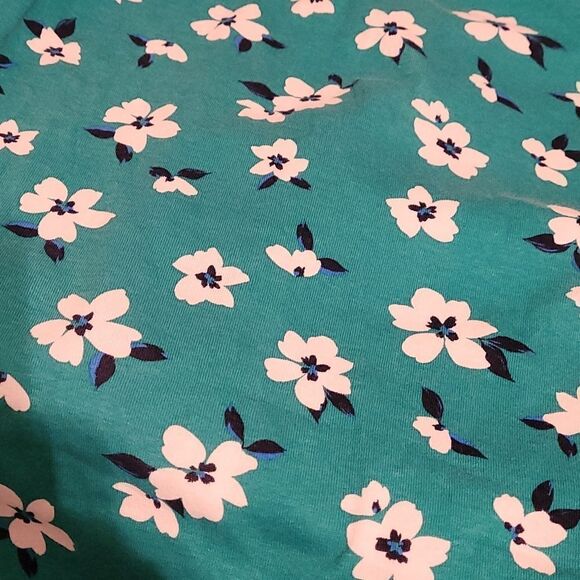 Croft&Barrow woman's classic floral tee‎ - Picture 5 of 5